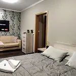Tiché Anenské S Hotelovým Servisem, S Bohatou Snídaní Na V Ceně Pobytu A Osobním Asistentem Na Místě - By Relax Apartamento