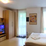 Tiché Anenské S Hotelovým Servisem, S Bohatou Snídaní Na V Ceně Pobytu A Osobním Asistentem Na Místě - By Relax *