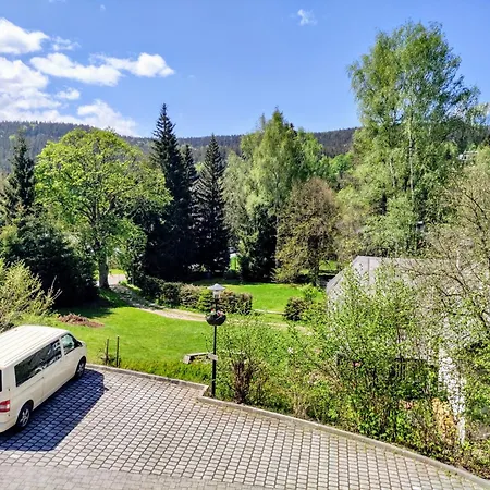 Horsky Rodinny Apartman: Mountain Family Retreat With Wellness & Terrace Harrachov