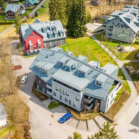 Horsky Rodinny Apartman: Mountain Family Retreat With Wellness & Terrace * Harrachov