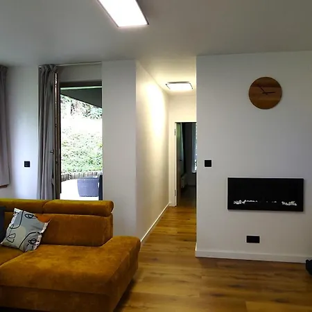 Horsky Rodinny Apartman: Mountain Family Retreat With Wellness & Terrace