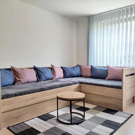 Horsky Rodinny Apartman: Mountain Family Retreat With Wellness & Terrace * Harrachov