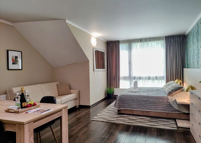 Daire Tiche Anenske S Hotelovym Servisem, S Bohatou Snidani Na V Cene Pobytu A Osobnim Asistentem Na Miste - By Relax *