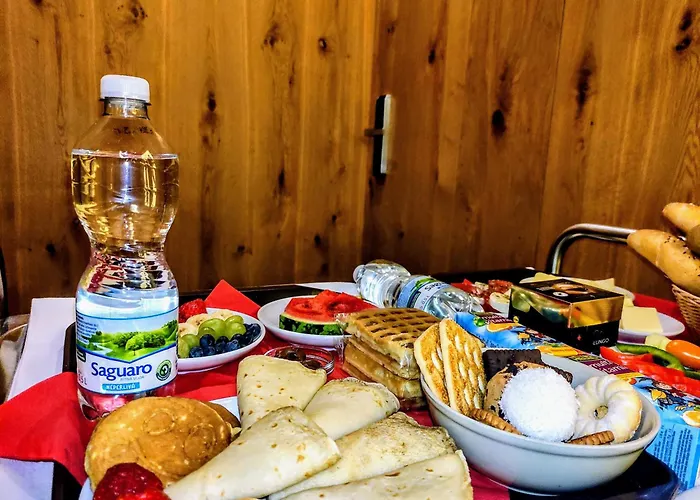 Tiche Anenske S Hotelovym Servisem, S Bohatou Snidani Na V Cene Pobytu A Osobnim Asistentem Na Miste - By Relax Daire